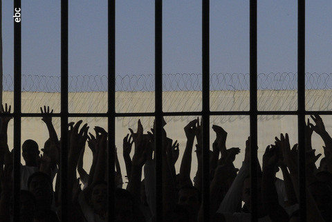 Mutirões em penitenciárias, coordenados por juízes do Paraná, recebem destaque na imprensa 